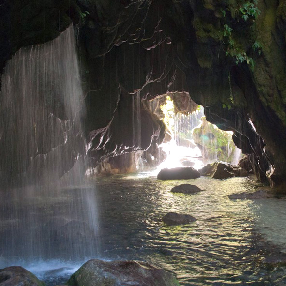 Cueva de los Riscos